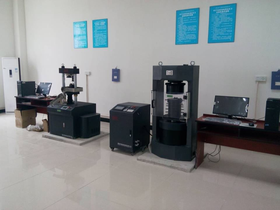 油電混合.jpg 油電混合.jpg